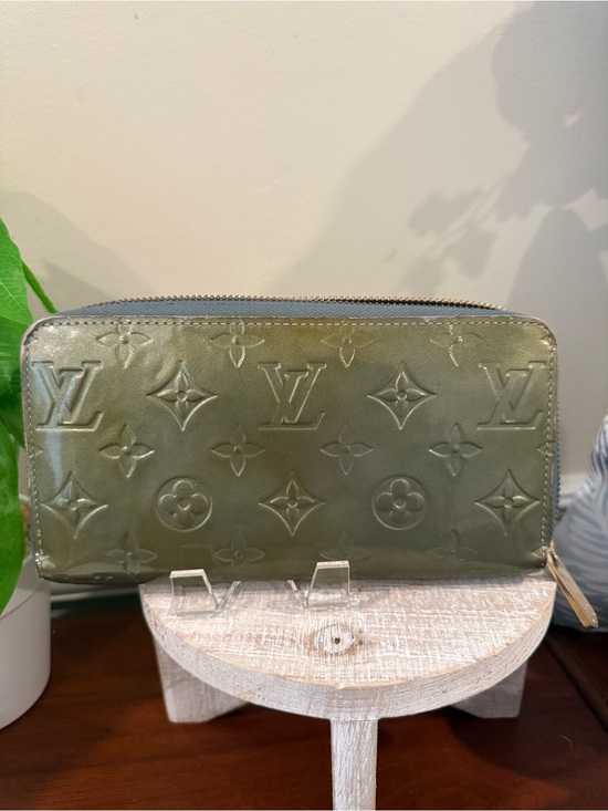 Louis Vuitton Handbags - Authentic Louis Vuitton Vernis Patent Zip Wallet
